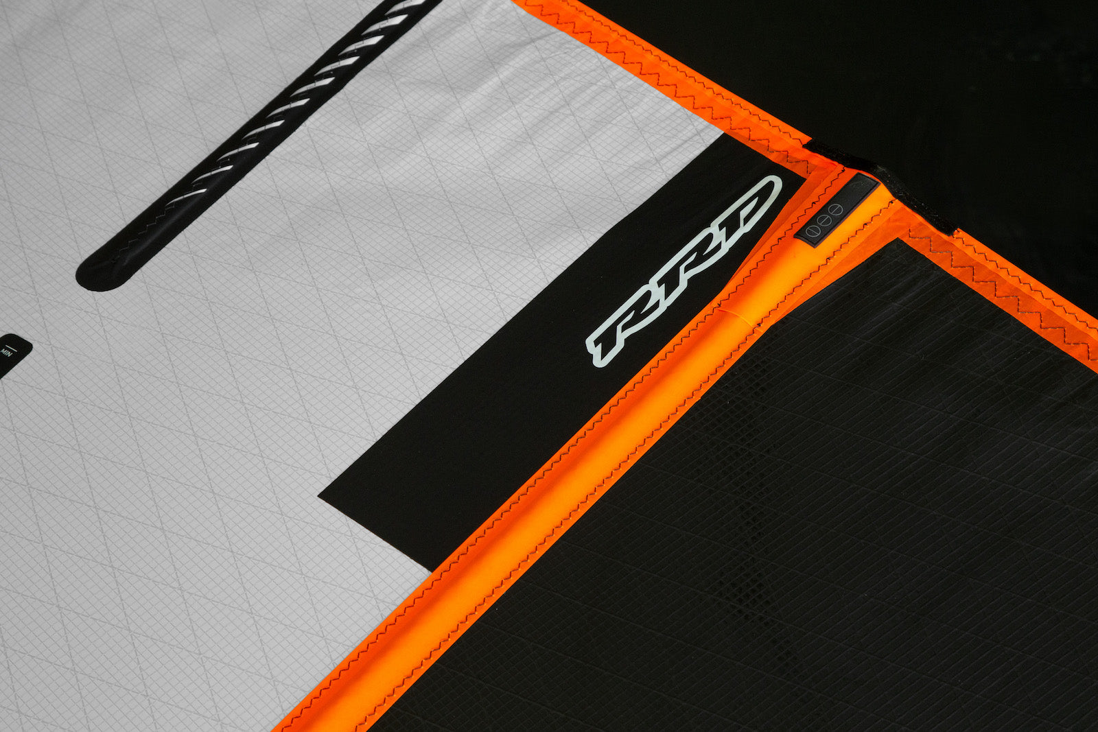 Vogue HD Y31 detail 8